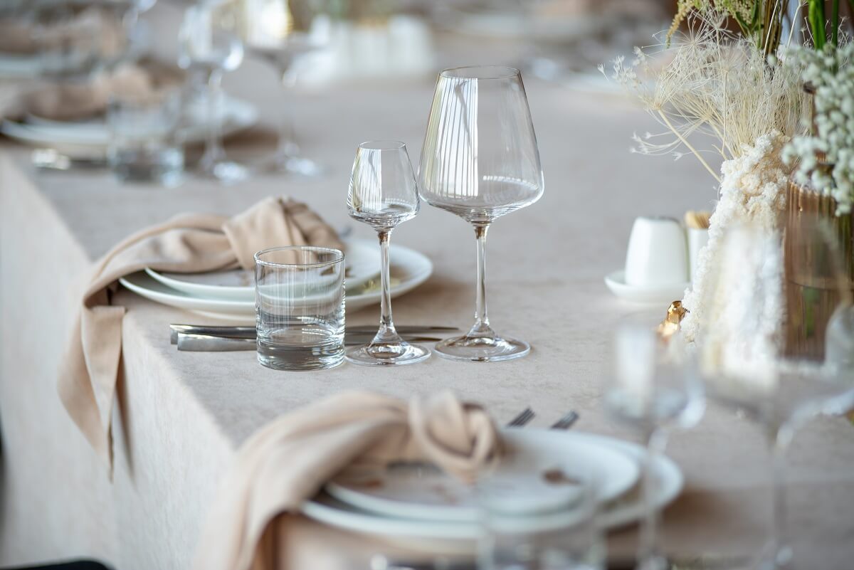 How Do Luxury Cuisine And Fine Dining Impact Your Mood